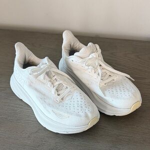 HOKA Clifton9 white sneakers